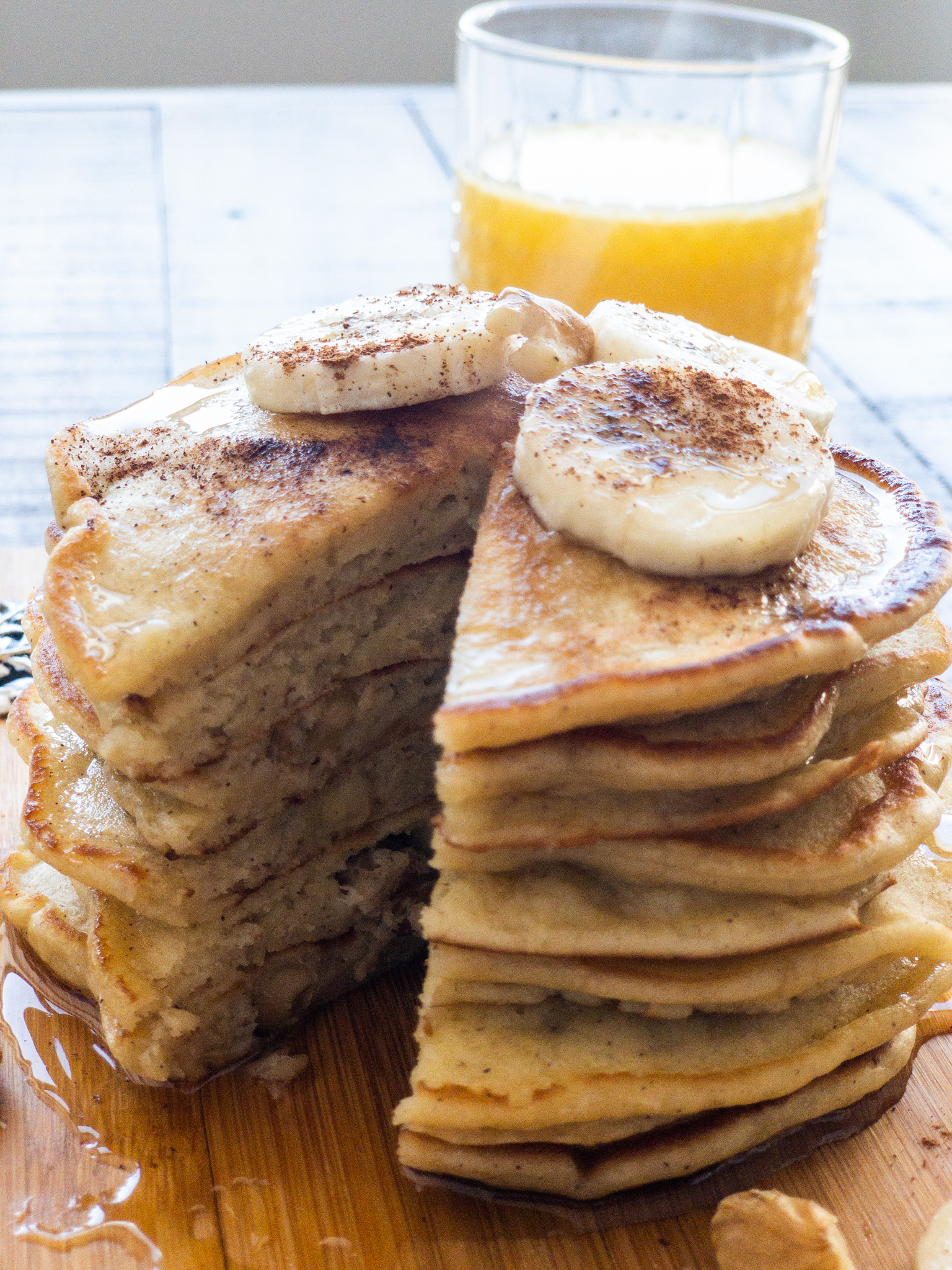 banana buttermilk pancakes